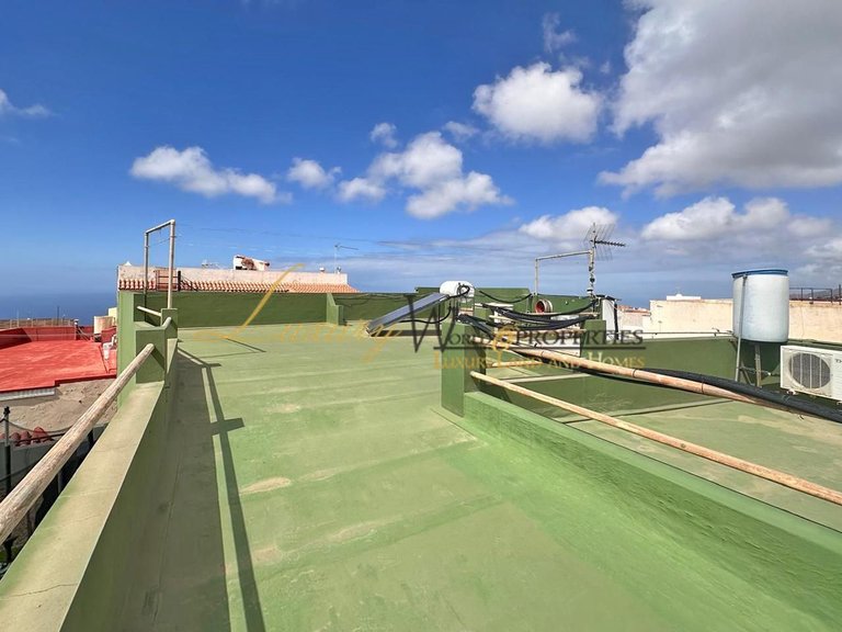 Villa for Sale in Guia De Isora, Tenerife, España 26