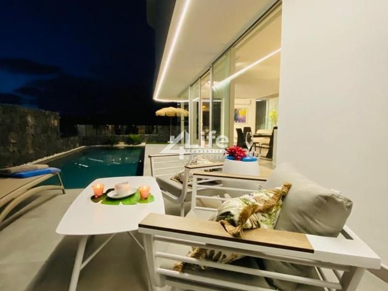 Villa for Sale in Costa Adeje, Adeje 18