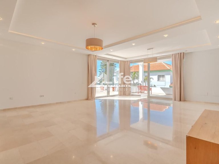 Villa for Sale in Costa Adeje, Adeje 20