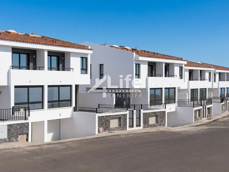 Town House for Sale in La Escalona, Vilaflor De Chasna 1