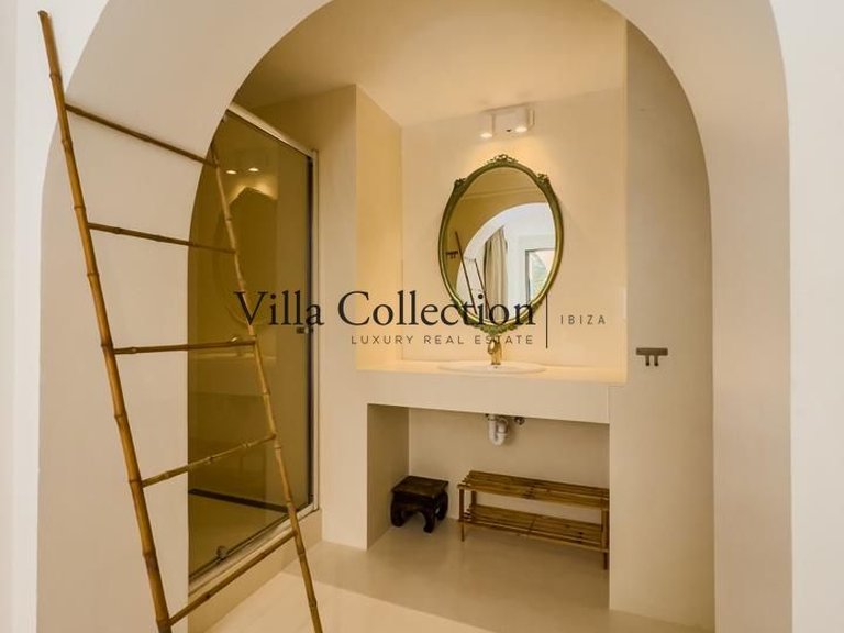 Villa for Sale in Santa Eulalia Del Rio, Balearic Islands 23