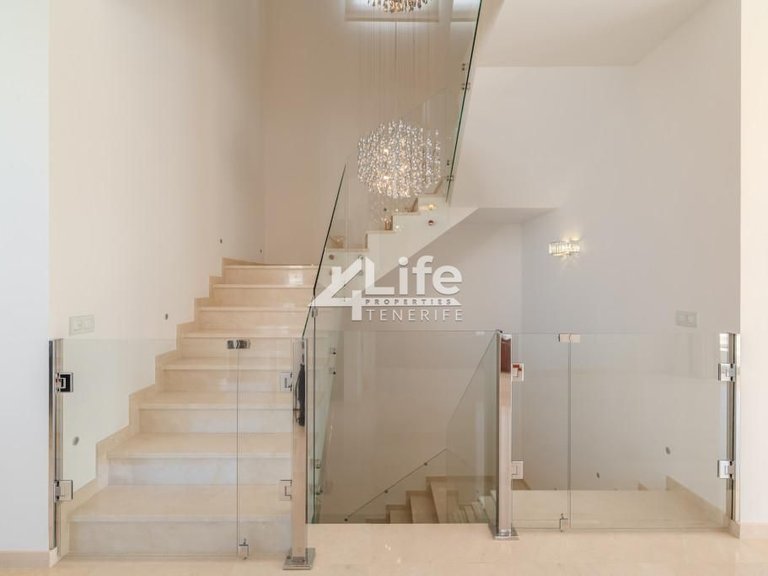 Villa for Sale in Costa Adeje, Adeje 23