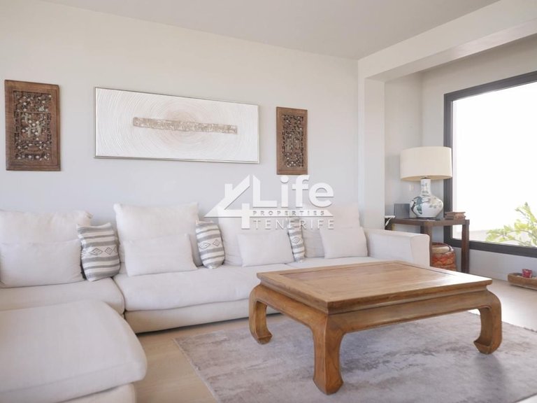 Villa for Sale in Costa Adeje, Adeje 4