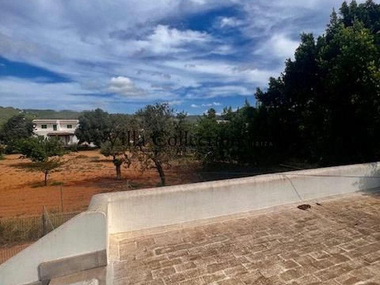 Villa for Sale in San Jorge De Ses Salines, Balearic Islands 3