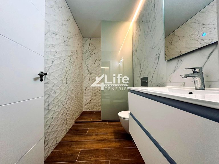 Villa for Sale in Costa Adeje, Adeje 14