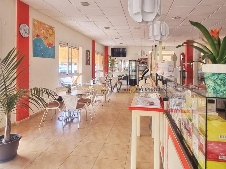 Commercial for Rent in Playa San Juan, Tenerife, España 2