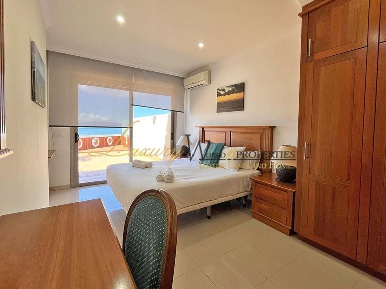 Villa for Sale in Playa De La Arena, Tenerife, España 13