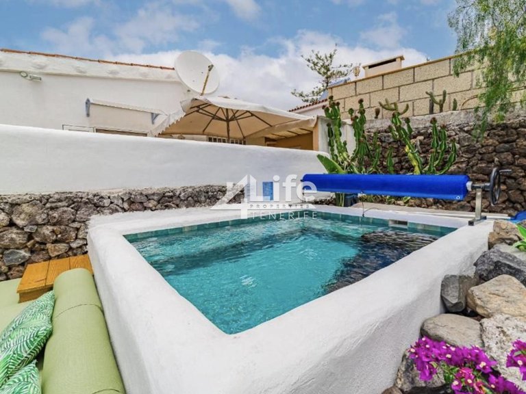 Villa for Sale in Chayofa, Arona 38