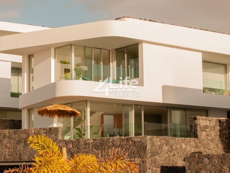 Villa for Sale in Costa Adeje, Adeje 1