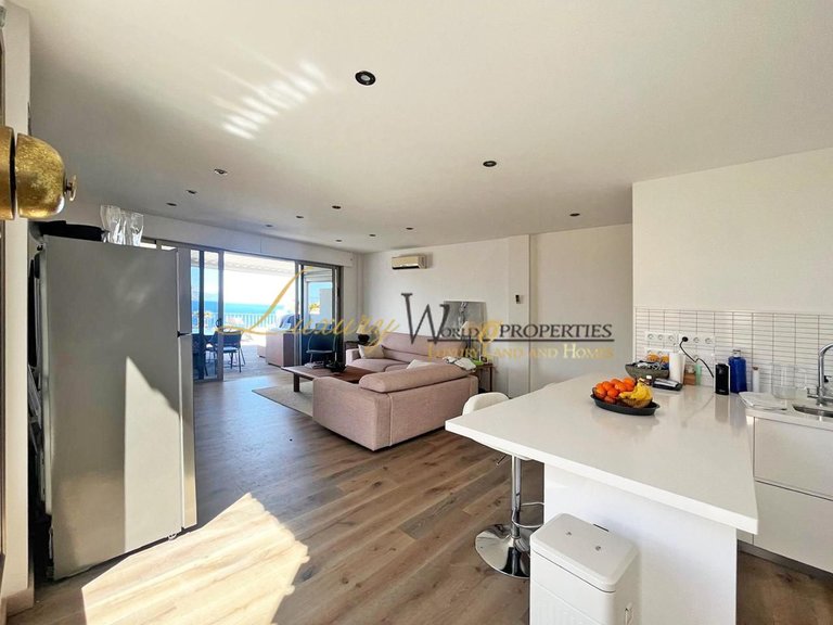 Villa for Sale in Playa De La Arena, Tenerife, España 10