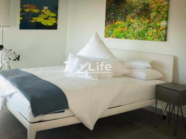 Villa for Sale in Costa Adeje, Adeje 17