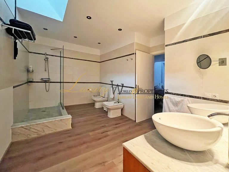 Villa for Sale in Playa De La Arena, Tenerife, España 26