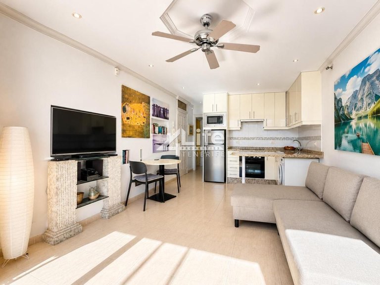 Apartment for Sale in Acantilados De Los Gigantes, Tenerife 11