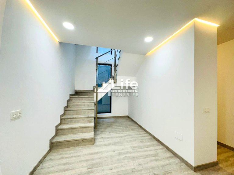 Villa for Sale in Costa Adeje, Adeje 33