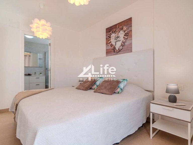 Villa for Sale in Playa Paraiso, Adeje 26