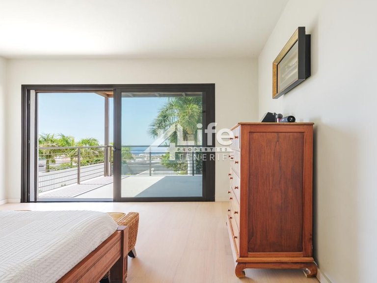 Villa for Sale in Costa Adeje, Adeje 18