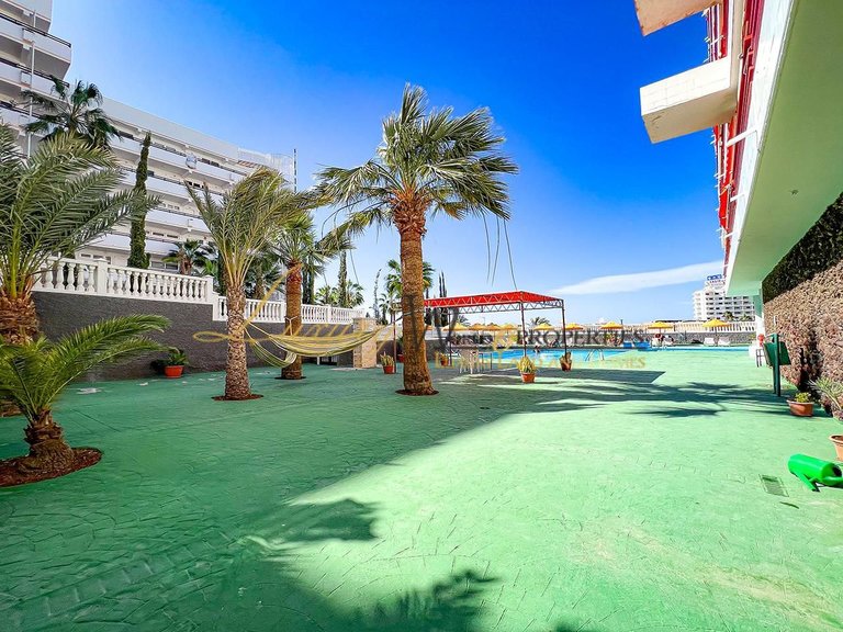 Apartment for Sale in Playa De Las Americas, Tenerife, España 18