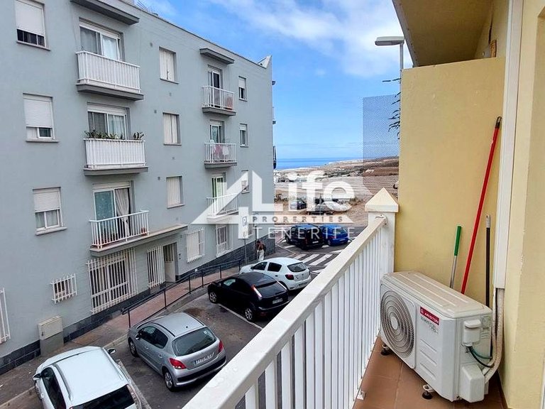 Apartment for Sale in Adeje, Tenerife 28
