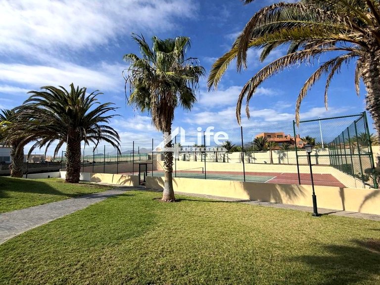 Villa for Sale in Granadilla De Abona, Tenerife 28