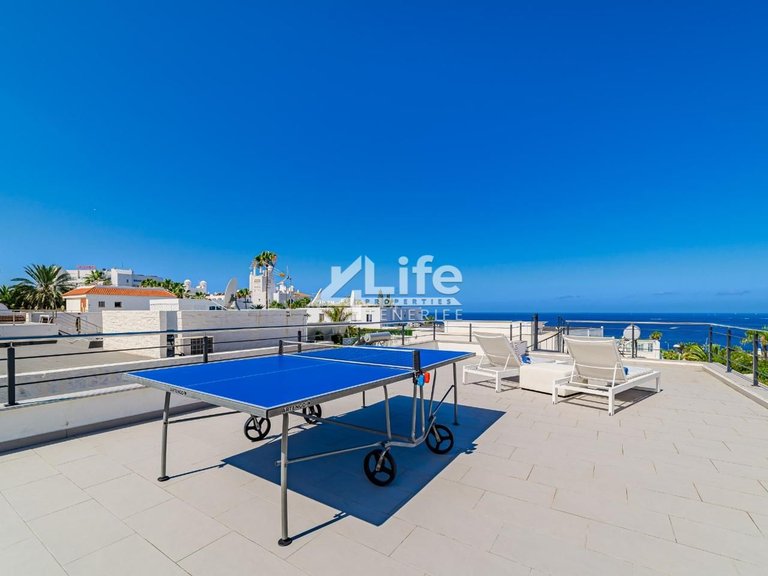Villa for Sale in Costa Adeje, Adeje 30
