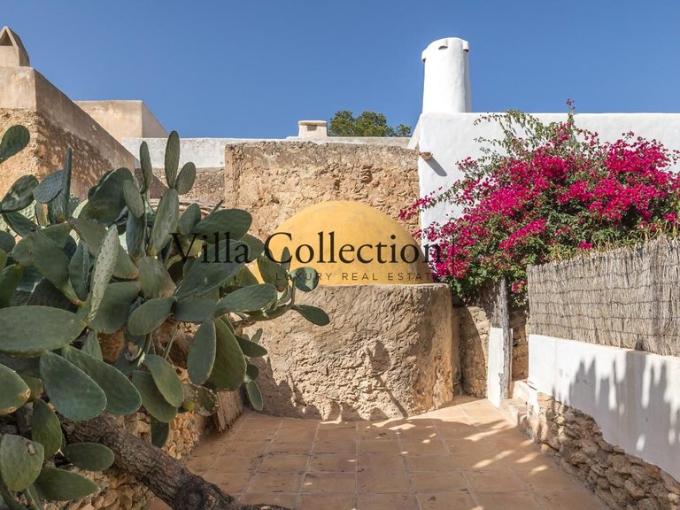 Villa for Sale in Sant Josep De Sa Talaia, Balearic Islands 50