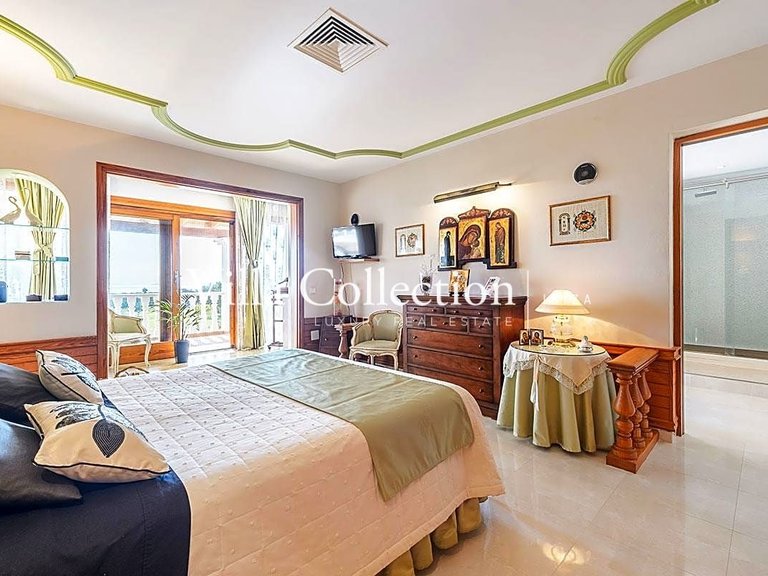 Villa for Sale in Ibiza, Balearic Islands 8