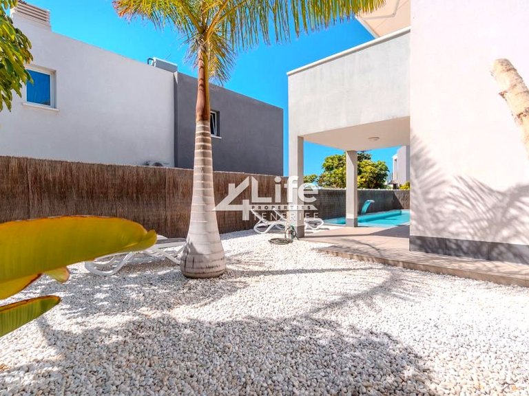 Villa for Sale in Playa Paraiso, Adeje 6