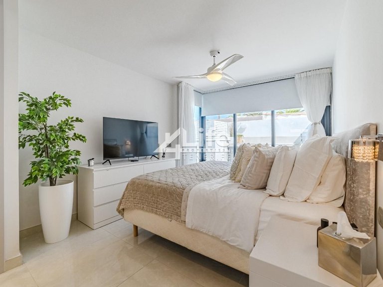 Villa for Sale in Costa Adeje, Adeje 5