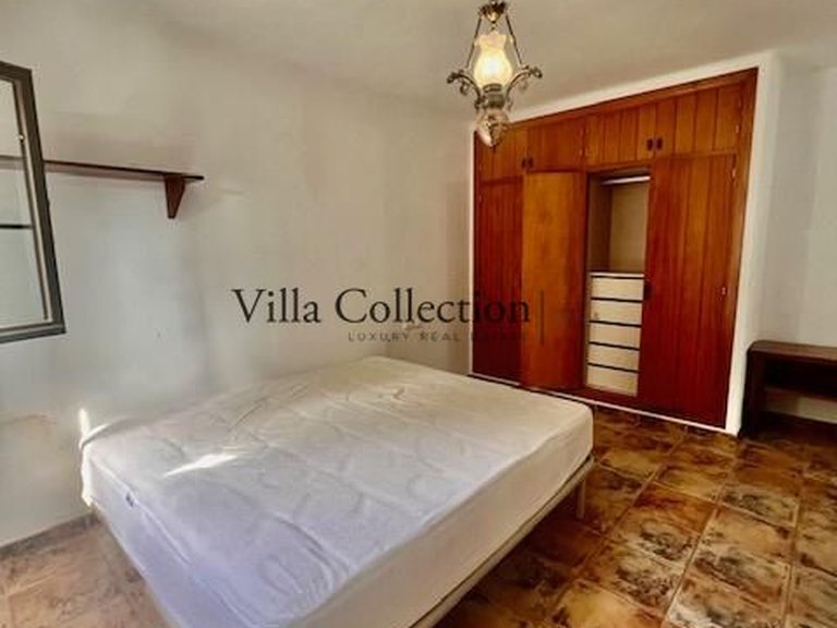 Villa for Sale in San Jorge De Ses Salines, Balearic Islands 11