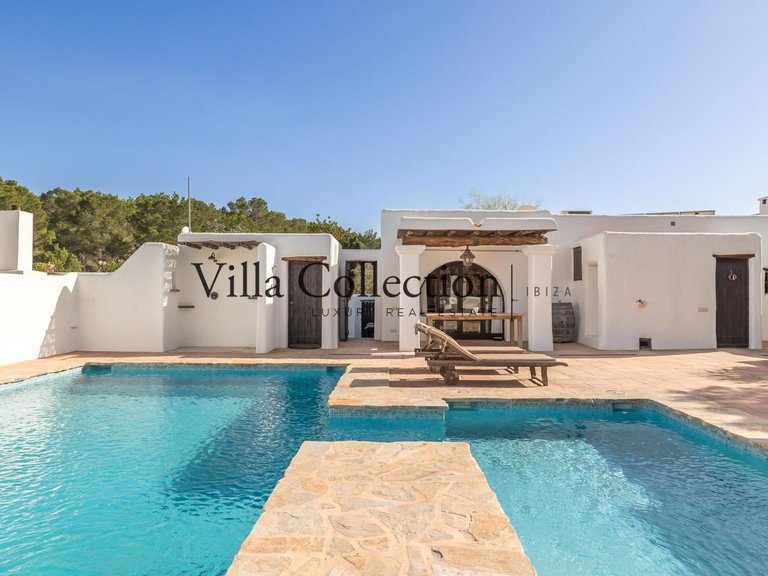 Villa for Sale in Sant Josep De Sa Talaia, Balearic Islands 4