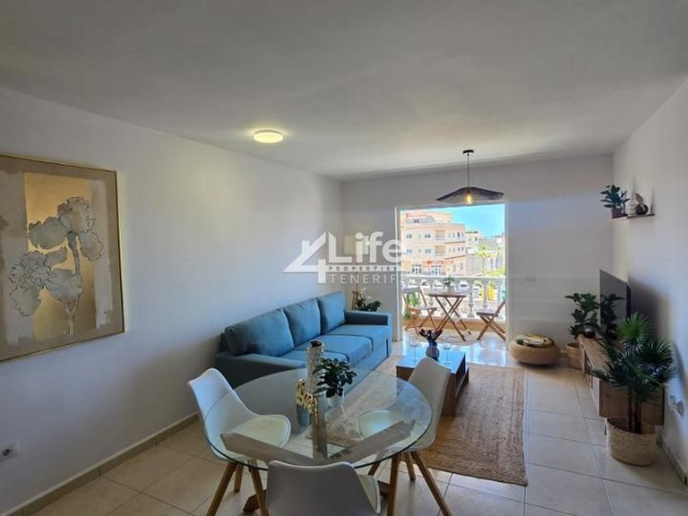 Apartment for Sale in Los Abrigos, Tenerife 2