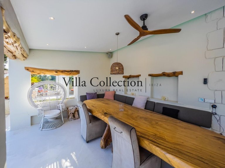 Villa for Sale in Santa Eulalia Del Rio, Balearic Islands 8