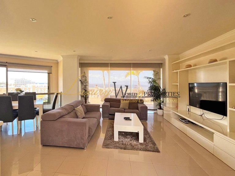 Villa for Sale in Playa De La Arena, Tenerife, España 10