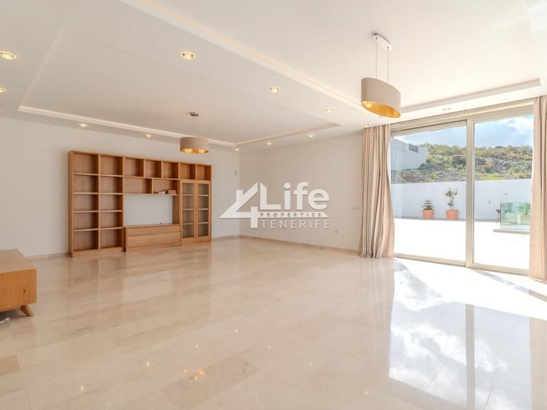Villa for Sale in Costa Adeje, Adeje 17