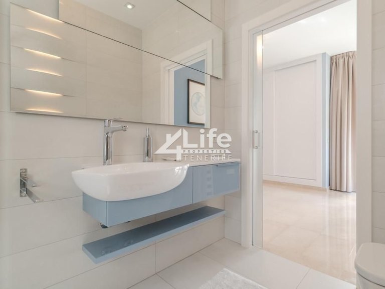 Villa for Sale in Costa Adeje, Adeje 41