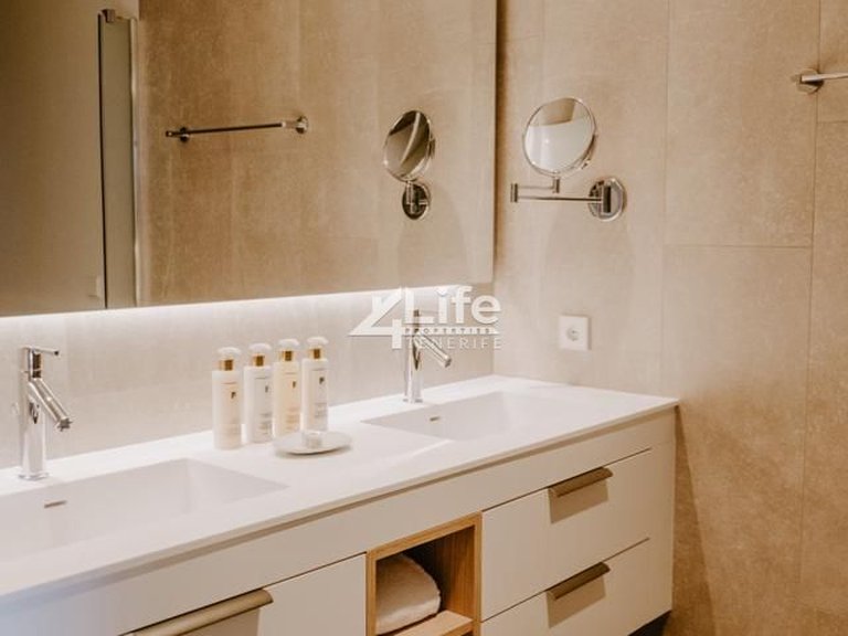 Town House for Sale in Adeje, Tenerife 23