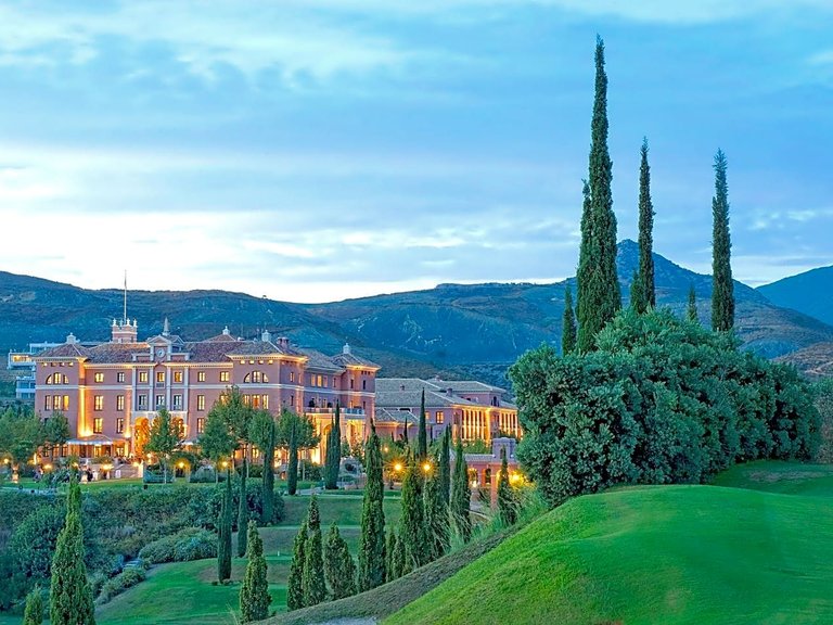 Villa for Sale in Benahavis, Malaga 15