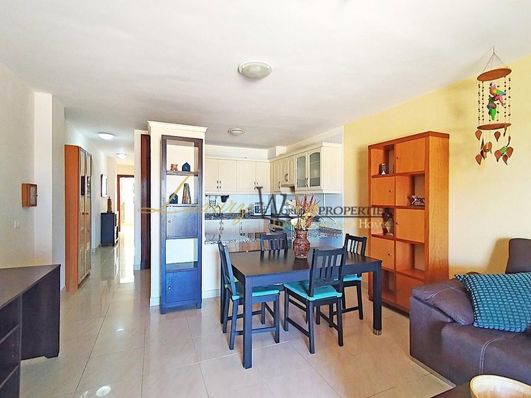 Apartment for Sale in Playa Paraiso, Tenerife, España 6