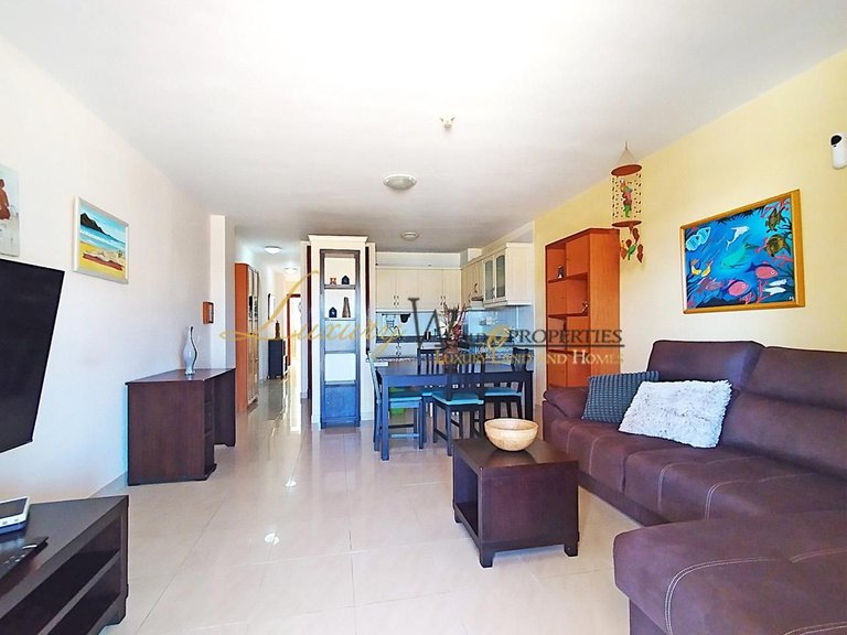 Apartment for Sale in Playa Paraiso, Tenerife, España 5