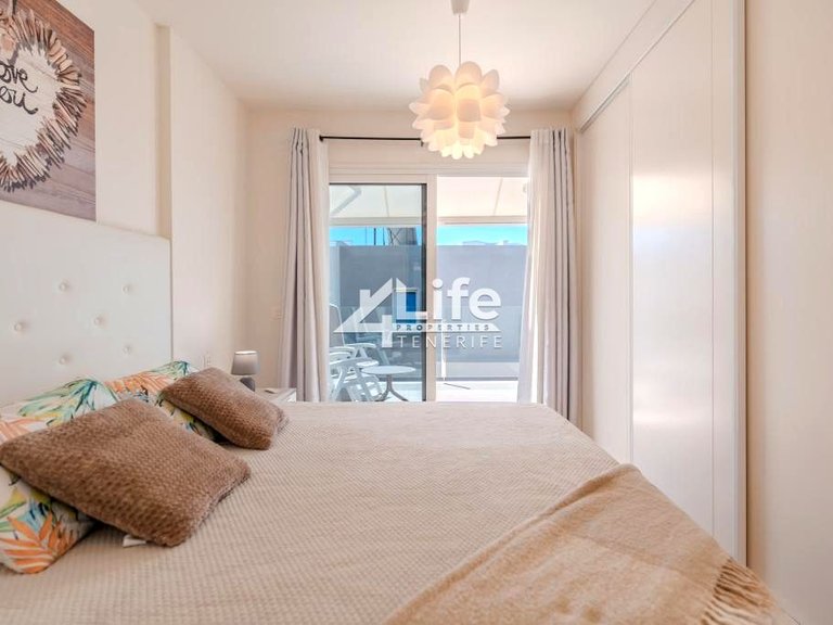 Villa for Sale in Playa Paraiso, Adeje 25