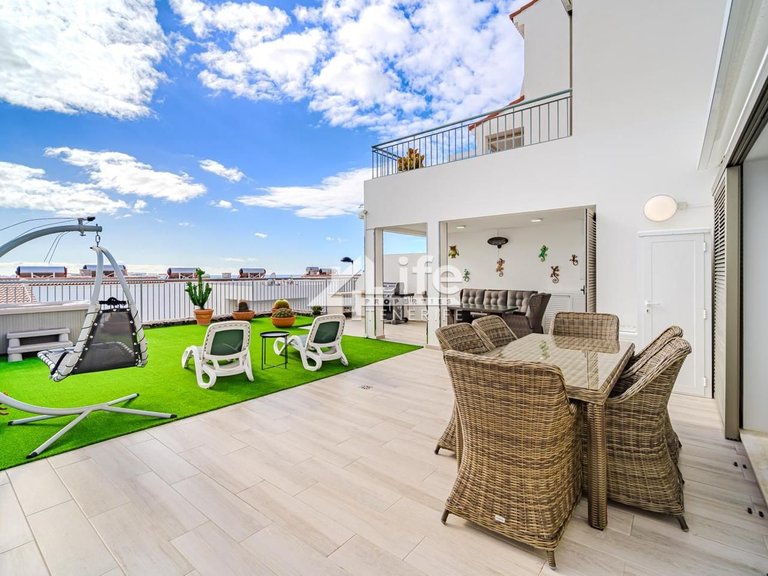 Apartment for Sale in Adeje, Tenerife 2