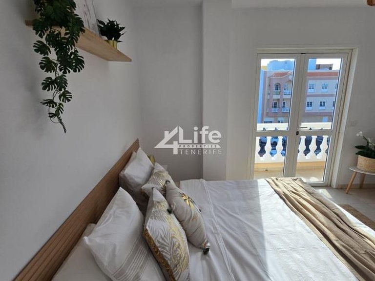 Apartment for Sale in Los Abrigos, Tenerife 13