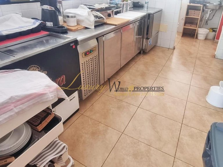 Commercial for Rent in Playa San Juan, Tenerife, España 7