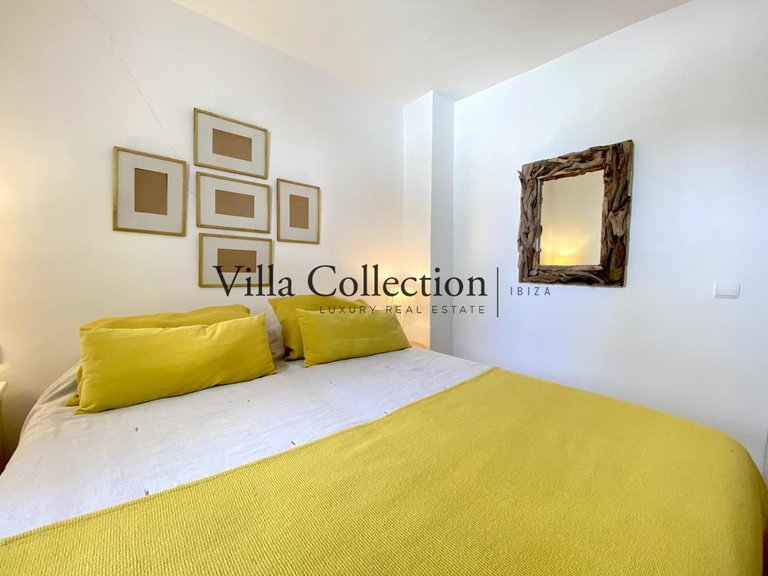 Villa for Rent in Santa Eulalia Del Rio, Islas Balerares 33