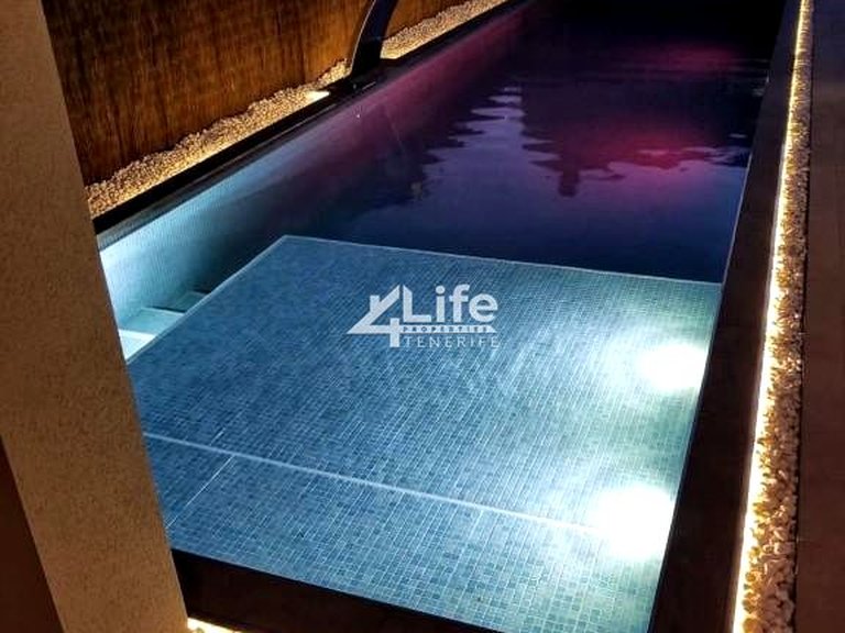 Villa for Sale in Playa Paraiso, Adeje 38