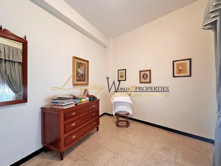 Villa for Sale in Guia De Isora, Tenerife, España 19