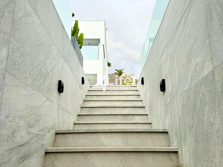 Villa for Sale in Costa Adeje, Adeje 32