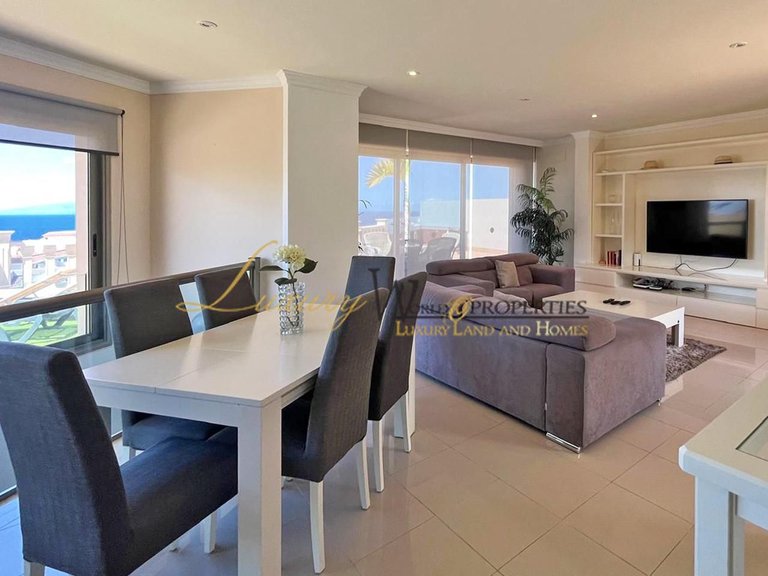 Villa for Sale in Playa De La Arena, Tenerife, España 11