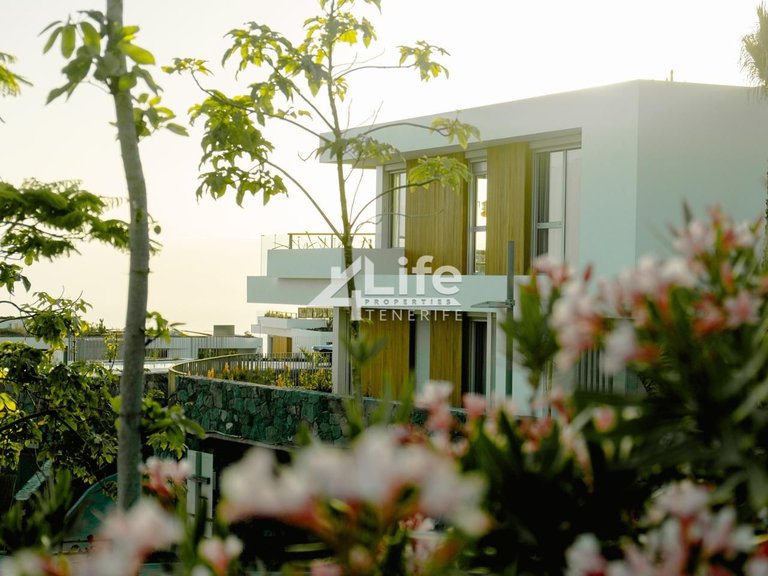 Town House for Sale in Adeje, Tenerife 1
