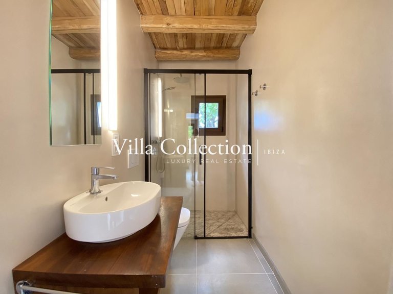 Villa for Sale in Sant Josep, Balearic Islands 14